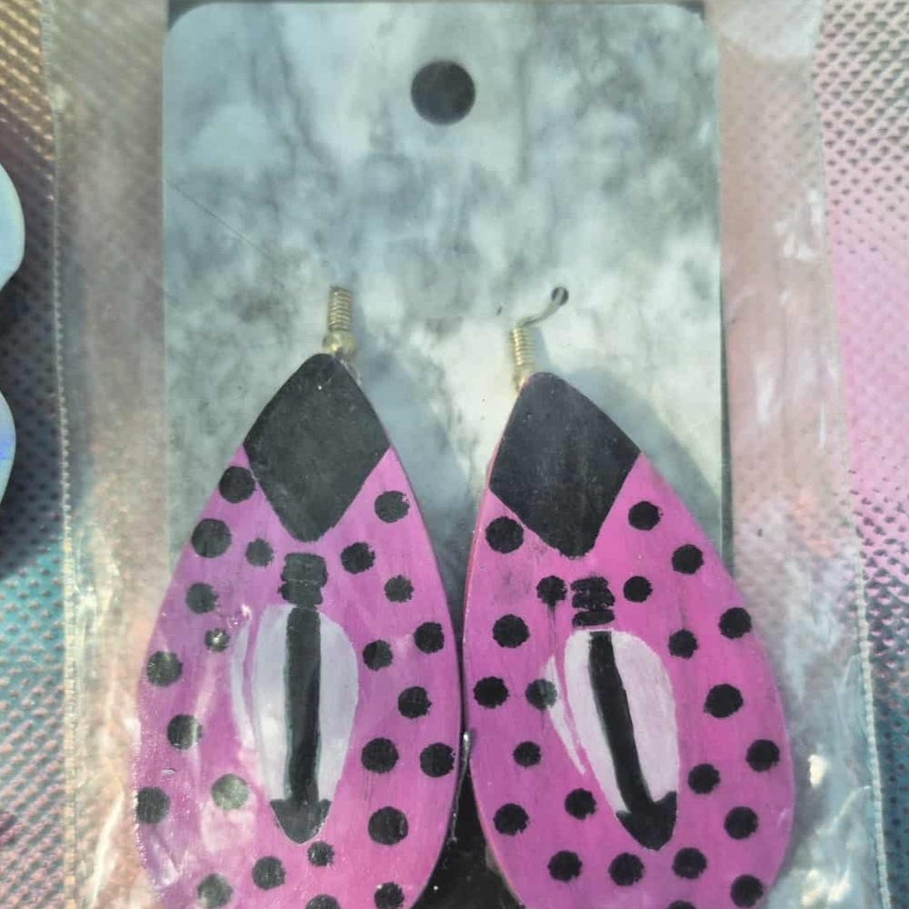 Chic Pink Polka Dot Teardrop Earrings
